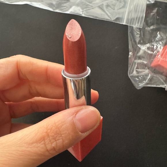 Elizabeth Arden Color Intrigue Effects Lipstick in Pink Honey Pearl 20 - Picture 7 of 10